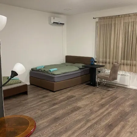Roland Zuglo 2 Apartment Budapest